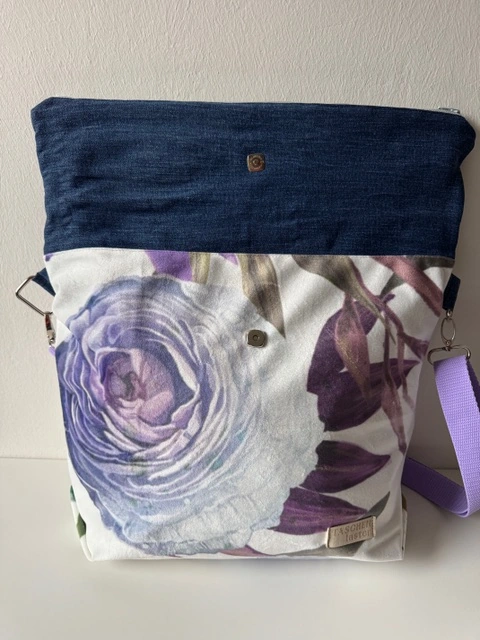 Fold-over Bag mit sicherer Umschlagklappe – Foto 4