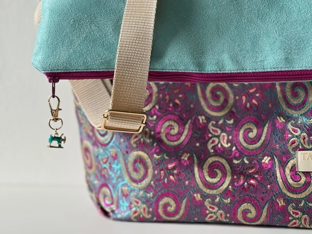 Fold-over Bag mit sicherer Umschlagklappe – Foto 7