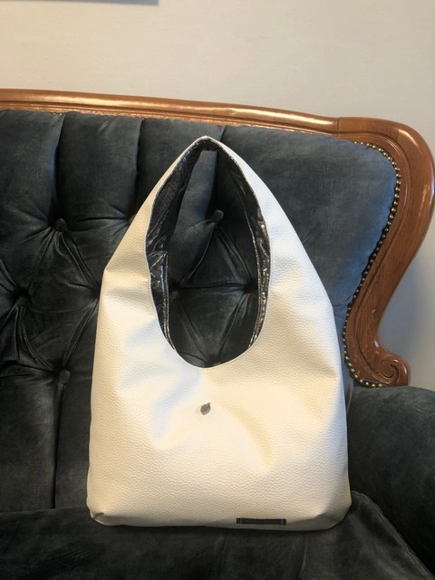 Weich geformte Hobo Bag – Foto 7