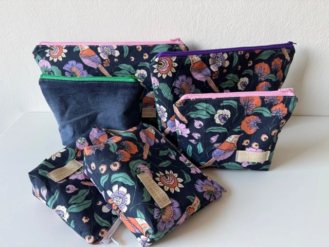 Waschbare Kosmetiktasche aus farbigem Stoff – Beispiel 5