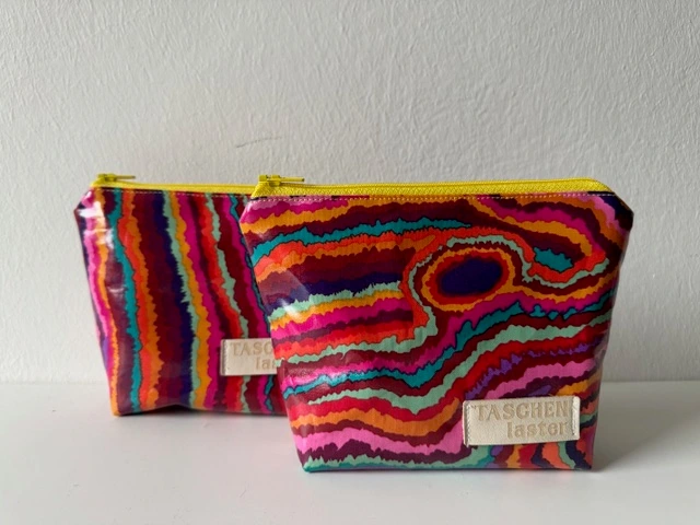 Waschbare Kosmetiktasche aus farbigem Stoff – Beispiel 7